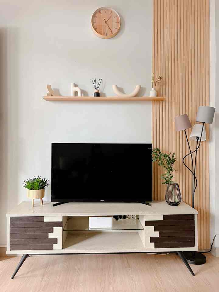 Ruang TV yg merupakan tempat favorit kami sekeluarga, menyatu dengan ruang tamu tempat ini merupakan tempat yg pastinya wajib sering dirapihkan 😁😁
.
.
#japandi
#homedecor
#inspirasiruangtamu
#inspirasiruangtv
#homedecor
#homedesign
#inspirasirumahminimalis