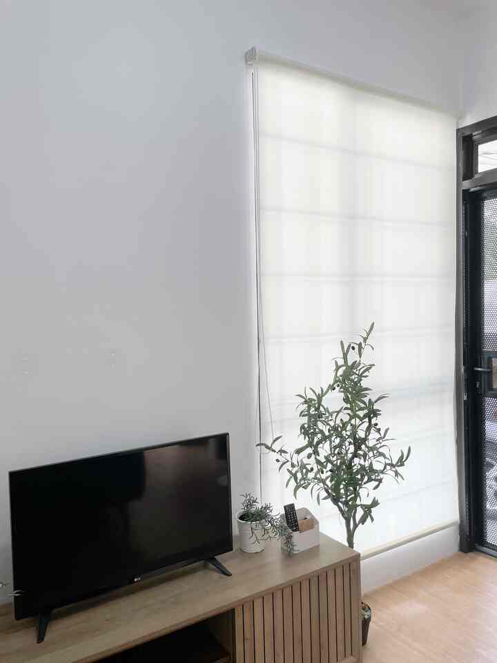 Ga kerasa udah weekend lagi, weekend kemana nih jalan2 apa dirumah aja? 😌


#livingroom #inspirasiruangmini #rumahdeveloper #rumahminimalis #ruangankecil #inspirasiruangantamu #cozyhome #ruangtamu 