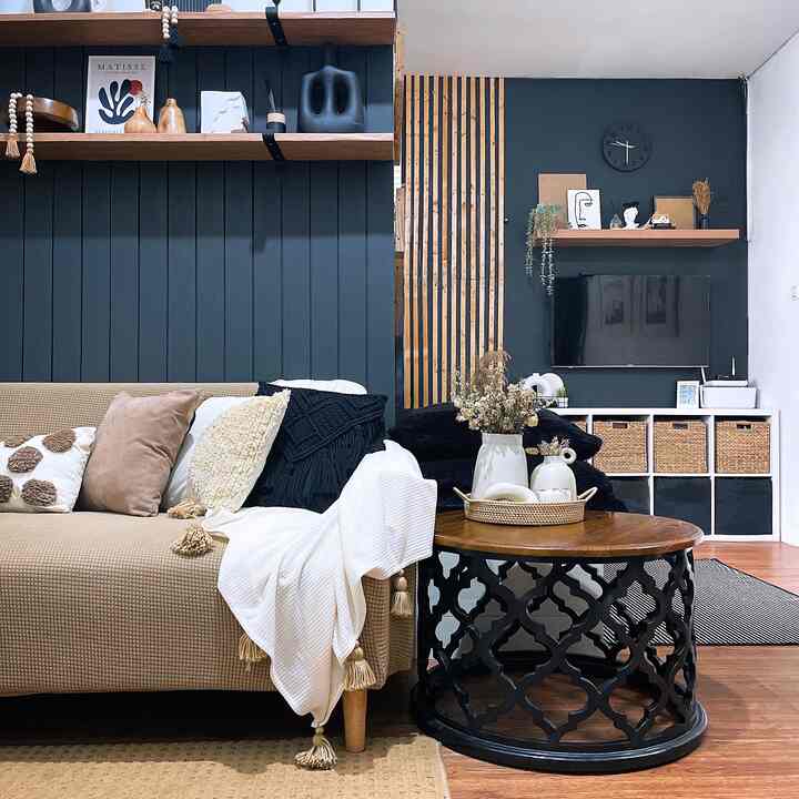 BTNOA Season 3 ✨
Ruang Tamu + Ruang TV yang bernuansa warm and bold 🤎🤍🖤
 #livingroom #ruangtamu #ruangtv #rumahmungil #rumahminimalis #rumahmodernminimalis #homedecor #homestagram 