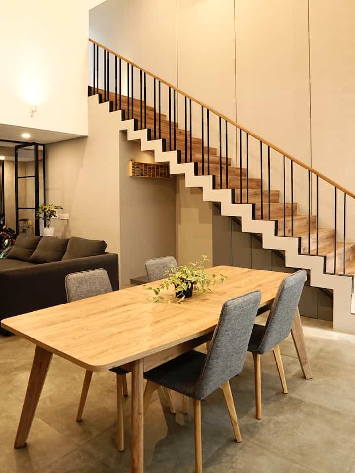 • Dining Room •
Hello everyone 😁
This time I will show you the dining room area at RFL House 😁
Because RFL House uses an open concept house concept, the dining room & living room areas become one unit without any partitions/barriers.
Therefore, to make it look neat, as much as possible we make the dining table area look clean, with just a little decoration from indoor plants.
To give a warm impression to the dining room area too, we chose furniture with wooden materials/accents which are still combined with monochrome colors.
So, here I will share what furniture and decorations we use in this dining room area. Hopefully it will inspire 😁

#dinningroomdecor #dinningroomideas #dinningroominspiration #scandinaviandinningroom #dinningroom #scandinavianhouse #openconcepthouse #cozydinningroom #homecafe