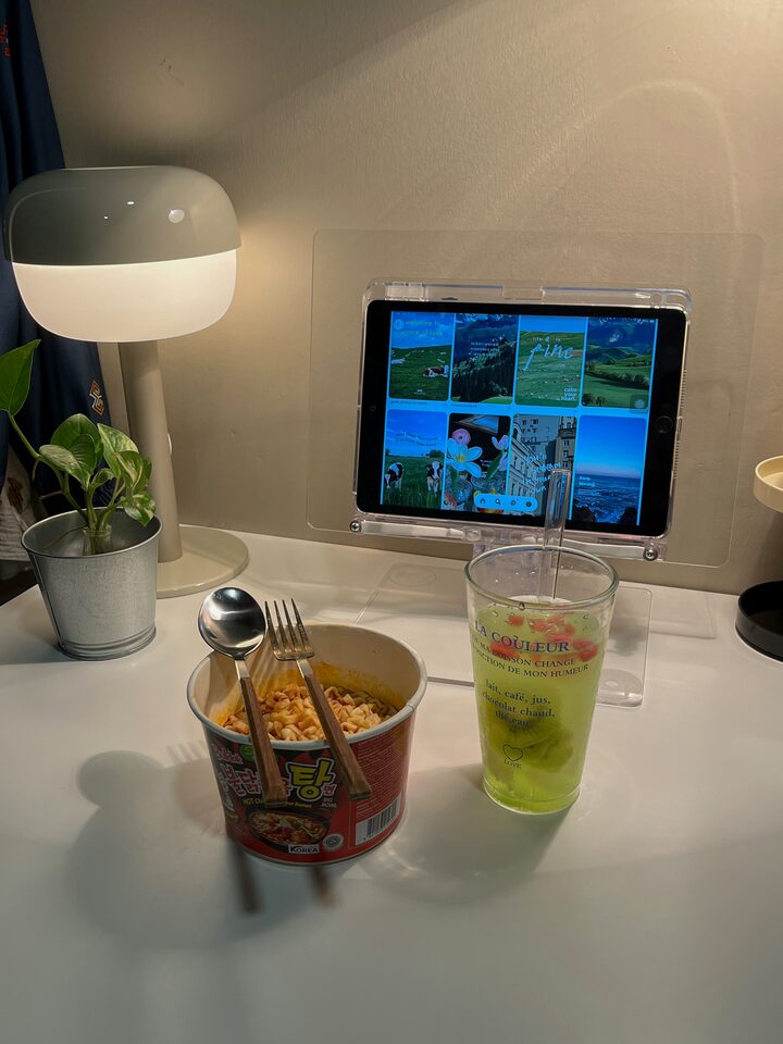 short form carousel card thumbnail