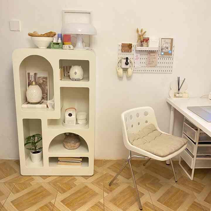 Ruang kerja ruang belajar ruang favorit dirumah kecil ini 🍃


#ruangkerja #ruangbelajar #desksetup #mejabelajar #minimalis #dekorasiruangbelajar #dekorasimejakerja