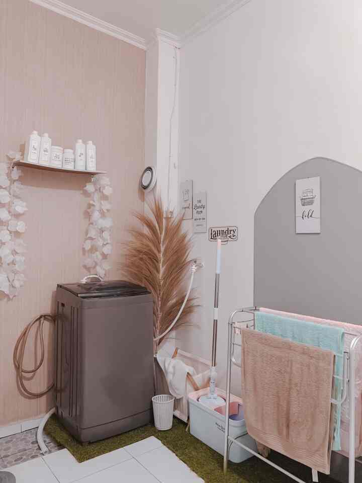 低予算のランドリールームの装飾✨

#ランドリー #laundryroom #dekorsimple #minimalis #ceritarumah_年 #dekorasilowbudget
