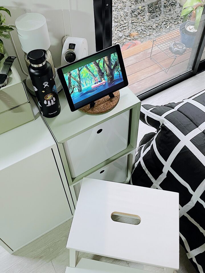 short form carousel card thumbnail