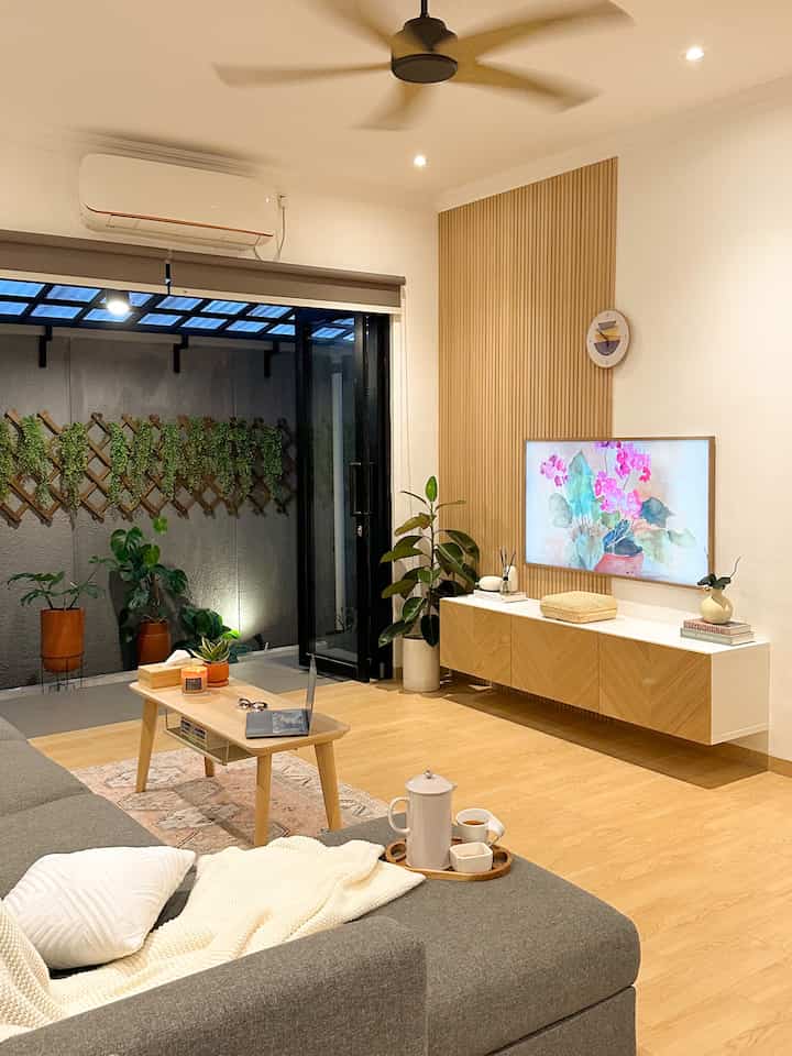 Ruang tamu ✨✨✨


#ikea
#ruang tamu
#ruang TV
#samsungtheframe
#homestylingbyarieskamarina
#homedecorbyarieskamarina
#Skandinavia
#jepangdi
#estetis
#hangat
#arieskamarina