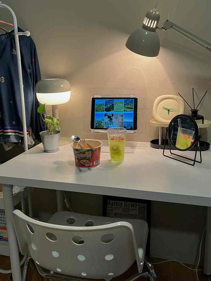 waktu mie🍜

#desksetup #deskinspo #night #ikea #lampumeja #mejabelajar