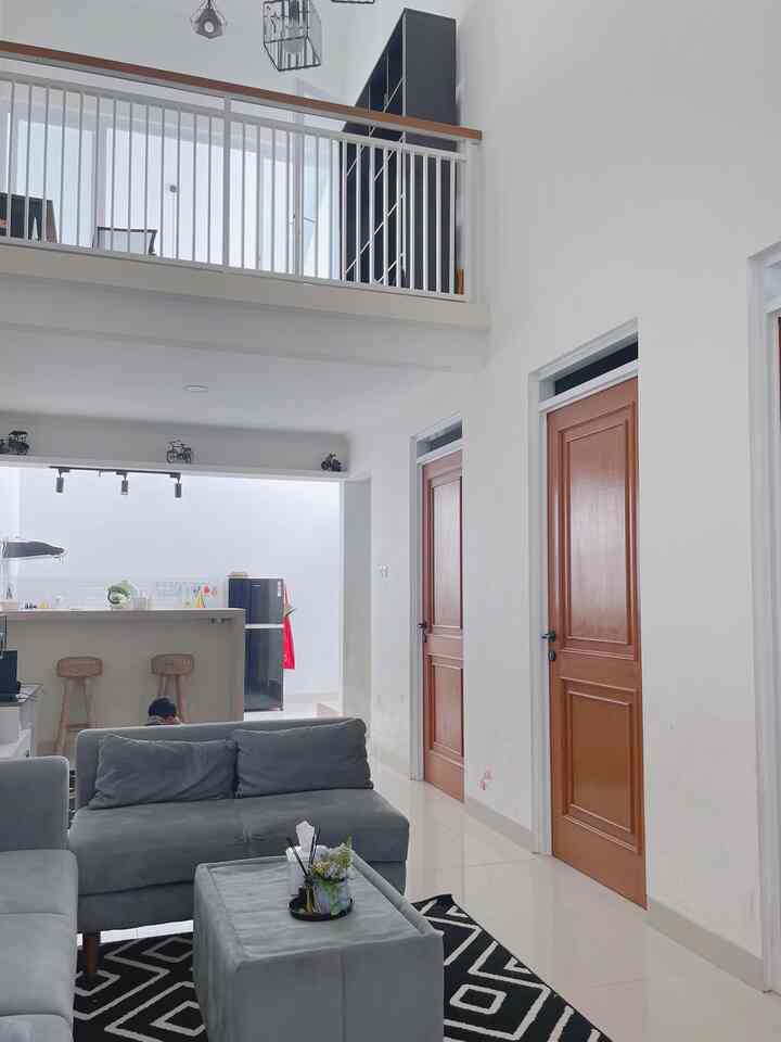Rumah Open Space 

Kami memilih open space karna agar terlihat lebih luas dan enak ketika ada acara kumpul keluarga dirumah.


Dipadukan dengan sofa minimalis, serta hiasan dan karpet agar terlihat lebih nyaman


#BTNOAS5 