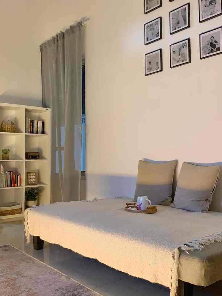 Living Room Night Mode 🌃
Sofa yang jadi bed, lampu LED meja tv yang dinyalain dan segelas susu. Simple tapi sukses mengubah mood ruangan dan suasana, jadi bisa selonjoran sambil maraton Netflix kalau weekend night gak kemana-mana 

#rumahminimalis 
#livingroomstyling 
#lowbudgetdecor
#minimalist
#ruangtamu
#ruangkeluarga