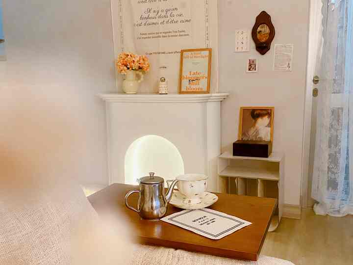 Rumah ini memiliki 1 spot yang jarang aku perlihatkan ruang tersembunyi yang bisa menjfi laundry room tp karna aku tidak mencuci di rumah aku gunakan sebagai ruangan untuk taruh perkakas bebersih 🤍 aku menemukan rumah ini dr developmet ternama di wilayah ini dan mulai melihat” dr rumah contoh karena sebelumnya tanah clusterku masih kosongan, rumah mungil minimalis membuat aku yakin klau rumah ini bisa junian pertamaku setelah menikah 
.
.
Before ruangannya di slide terakhir ya #minimalist #modern #rumahdeveloper #rumahlowbudget #gadingserpong #tangerangselatan #rumahcluster  