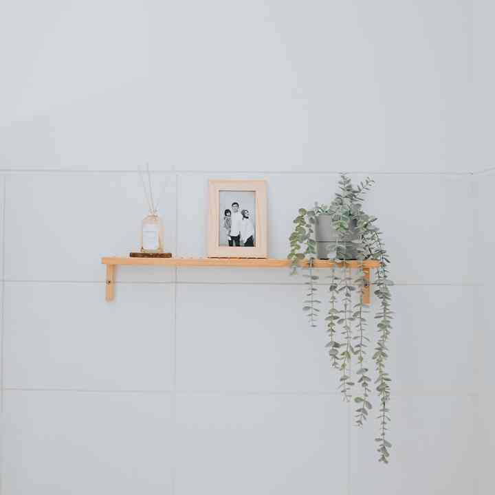 Hello, ini adalah kamar mandi utama kami yang masih polos tapi selalu nyaman ❤️

#japandi #homedecorinspo #roomdecorinspo #aesthetichomedecor #scandinavian #minimalistdecor #rumahminimalist #openspacehomedecor #minimalist #tinyhome #customfurniture #customkitchenset #customjapandi #80m2  
#openshelves #rumahcluster #rumahdeveloper #jaktim #decorlowbudget #rumahmungil #livewithkids #selfinterior #selfrenovation #selfmakeover  #rumahtanpaarsitek 