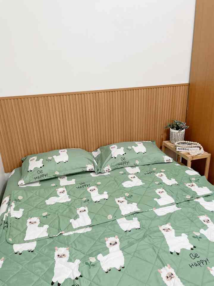 Mau cerita dikit untuk pemasang wall panel di kamar ini, jadi kita memang pasang sendiri biar lebih low budget dan ternyata pasangnya super gampang
Pemasangan juga di pasang melayang tidak dari lantai agar irit wpc heheh

#customfurniture #DIYFurniture #personalizedfurniture #uniquefurniture #inspiradikamar #kamartidur #kamarmungil #wallpanel