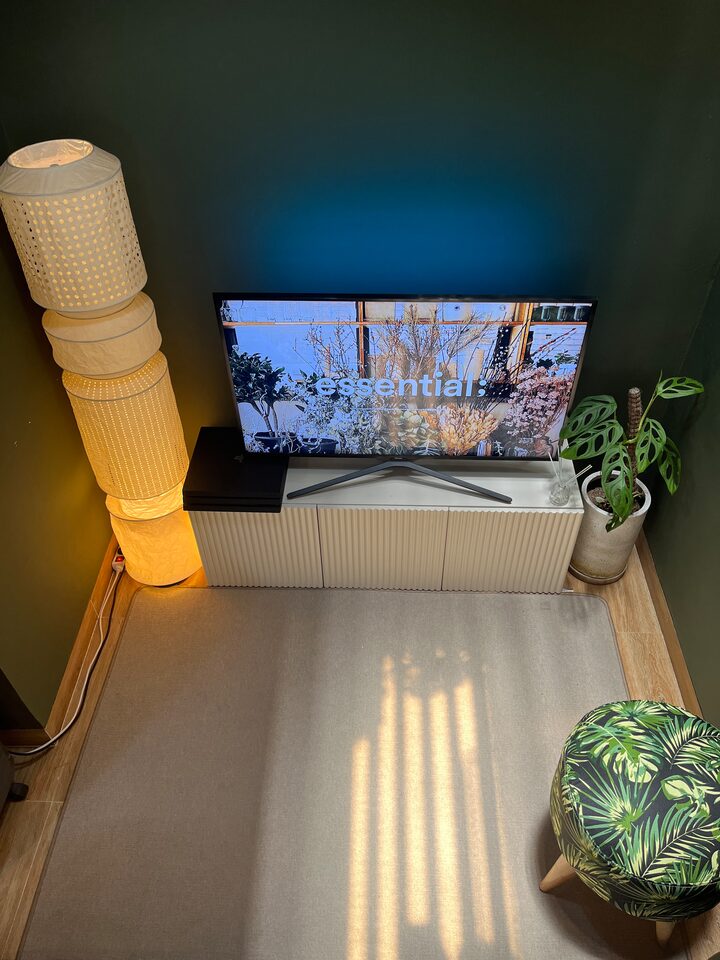 short form carousel card thumbnail