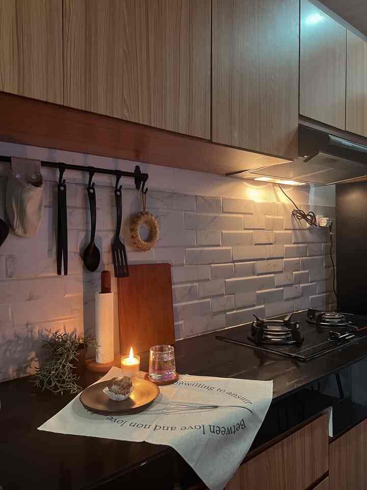 Satnight at home ✨

#bruwnhouse #industrial #smalldecoration #rumahcluster #clusterhouse #homedecor #idedekorasi