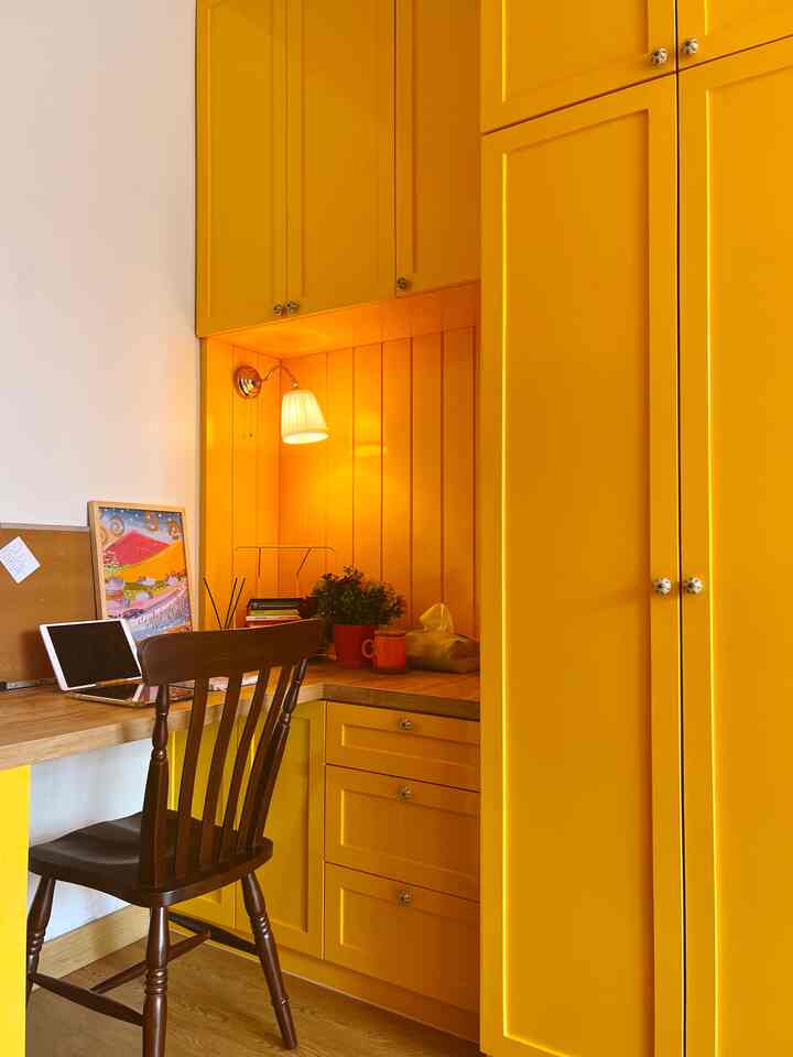 Ruang favorit pribadi saya💝

#homeoffice #jotun #kayujepara #midcenturymodernhome #ikea #homeofhumans #kandura