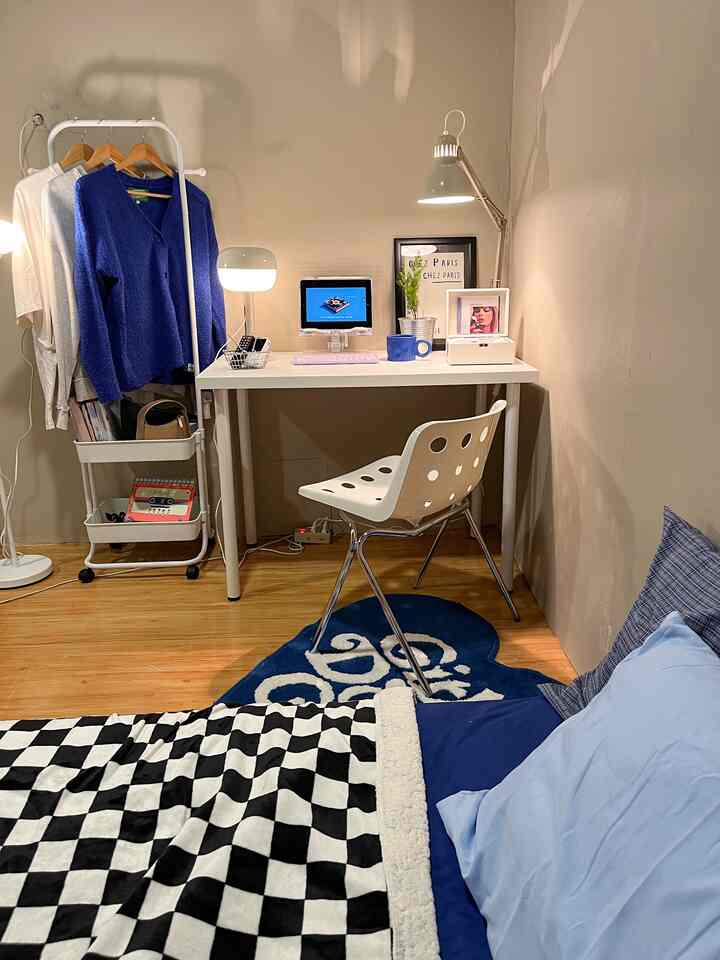 music + coffee = relax

#deskinspo #mejakerja #ikea #cdplayer #dekorasimejakerja