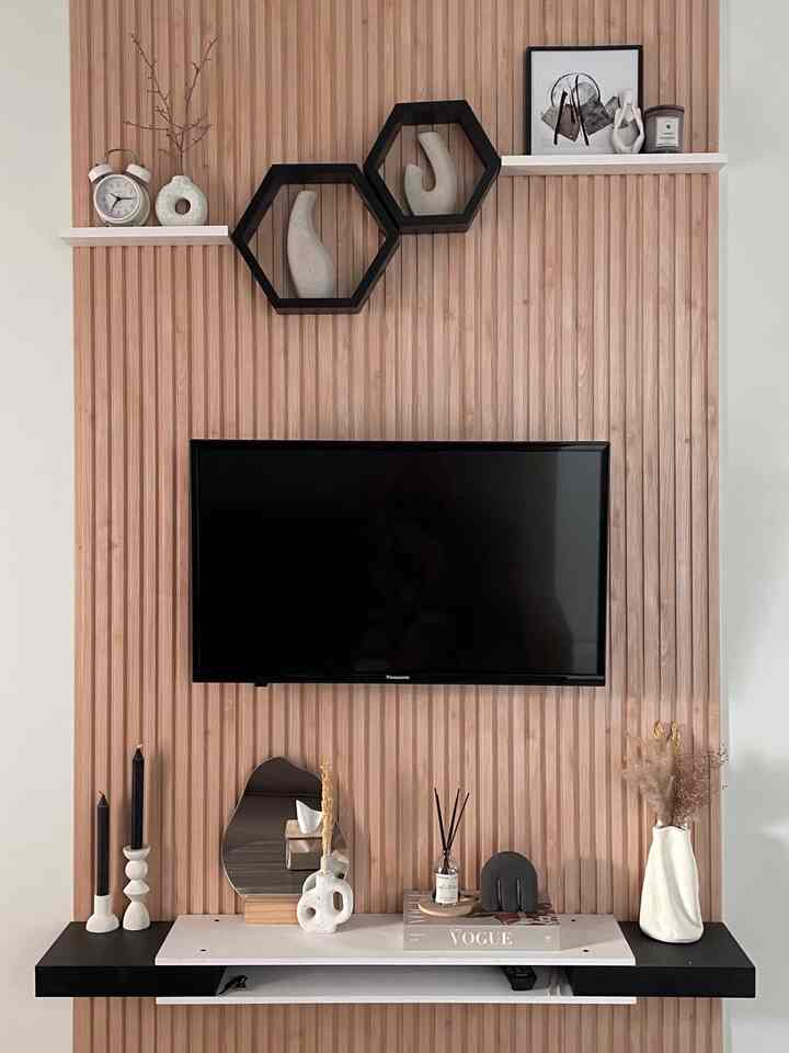 Gaya sederhana untuk area TV.✨

#ruang tamu #tvarea #idedekorasi #neutraltone #casadelamoy