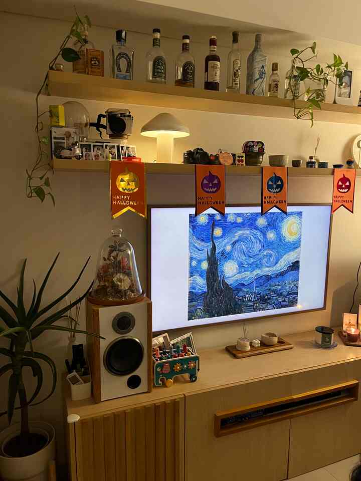 Mendekorasi Ruang Tamu kami @a.partofarnoldi untuk pesta Halloween 🎉🎃👻✨🤙

#DecorativeItems #HomeStyling #RoomStyling #HomeDecor #RoomDecor #ApartmentDecor #Apartment #TangerangSelatan #Indonesia
