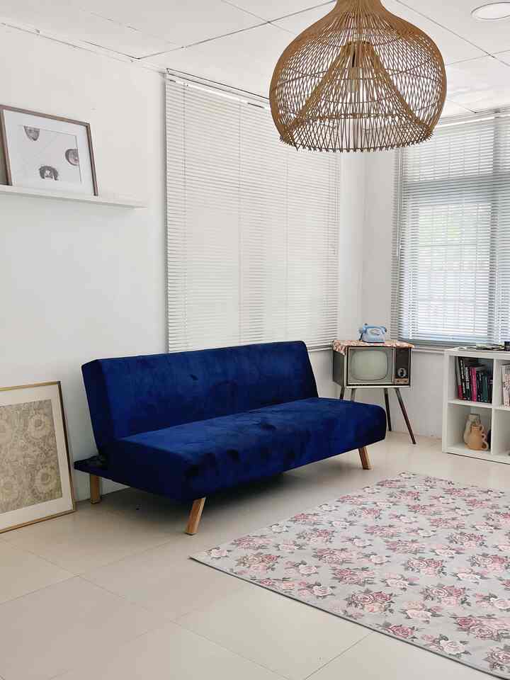 Living Room Area 💕💕

Tempat ini yang paling sering aku dekorasi ulang. Karena tempatnya luas dan jadinya bisa lebih mengeksplorasi diri untuk mendekorasi ruangan ini 💕
#BTNOAS5 #livingroom #homestagram #homeliving #rumahku #rumahantik #ruangan