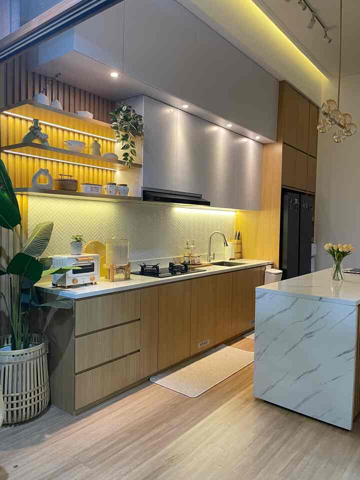 Pencahayaan Kabinet Dapur

Agar suasana ( ambience) dapur menjadi hangat, pencahayaan menggunakan  4 macam lampu, yaitu  lampu LED stripes, downlight, spotlight dan lampu gantung. 

Pencahayaan dibagi menjadi 2 :
Pencahayaan utama, yaitu lampu downlight pada plafon untuk general lighting
Pencahayaan decoratif, yaitu lampu Led Stripe pada kabinet, lampu sorot dan lampu gantung


#NightVibe #LinghtingIdeas #LightingInspiration



