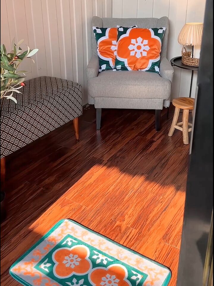 short form carousel card thumbnail