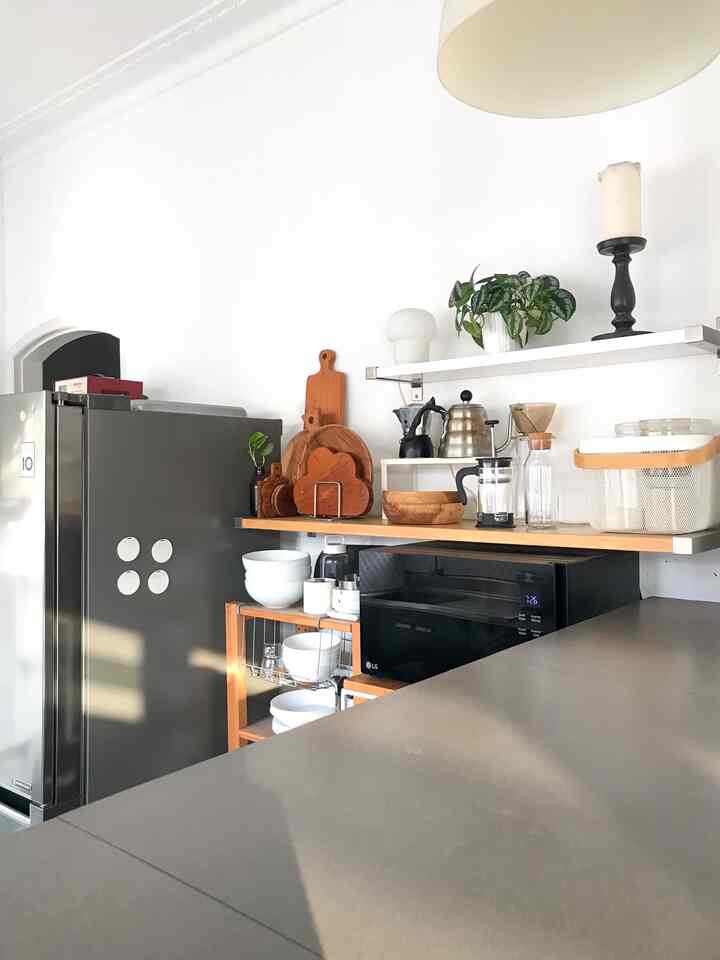Favorite corner at home. Full of colors, materials & things I love. The corner looks messy but I see it neat. This is what is called beautiful mess for me 😁
#kitchendecor #kitchenstyling #ikea #homestyling #midcenturymodern #coffee #indoorplants #kitchendecoration #kitchencorner