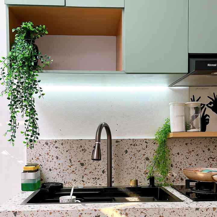 Akhirnya dapur kecil berwarna sage selesai✨🌼🫰🏻

#dapurmodern #dapurminimalis #dapurpengantinbaru #dapursegaris #dapurkecil #dapur #dapurcantik