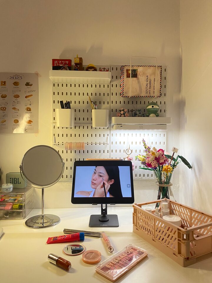 short form carousel card thumbnail