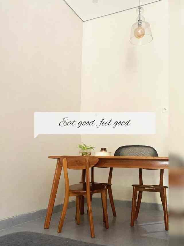 Alooo tetangga Ohouse..
Memiliki konsep open space meniadikan kami lebih mudah untuk berinteraksi dengan anggota keluarga, krn tidak ada dinding pembatas diantara kita. 😃

#MyHomeStory #MyHomeJourney #HomeSweetHome #rumahjakarta #inspirasirumah #dekorasirumah #ruangmakan #diningroom #taman #idetaman