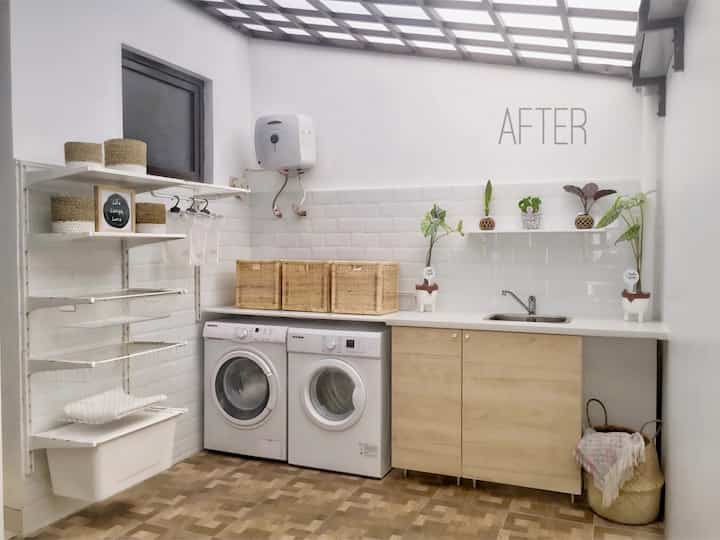 Laundry Room.
Buatku lebih mudah menggambar sendiri ide-ide yang ada di pikiran, setelah melihat banyak referensi. Karena kadang semakin banyak referensi semakin bikin galau. Selamat melihat gambar kerja ala2 dari seseorang yang sebenernya ga bisa gambar 🙈🙈 (slide ke-3)

#laundryroomideas
#laundryroomtransformation
#ikea
#homestylingbyarieskamarina
#homedecorbyarieskamarina
#scandinavian
#nordic
#rumahminimalis
#japandi
#koreanhouse