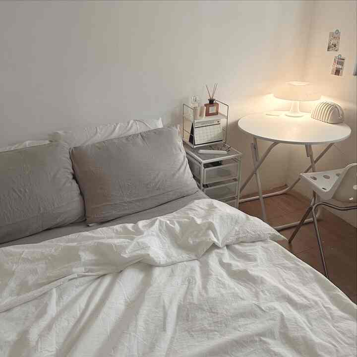 Pembaruan baru kamar tidur kecil🩶
#customfurniture #DIYfurniture #personalizedfurniture #uniquefurniture #rumahmungil #homeinspo #bedroom #tinyhouse #tinyhome