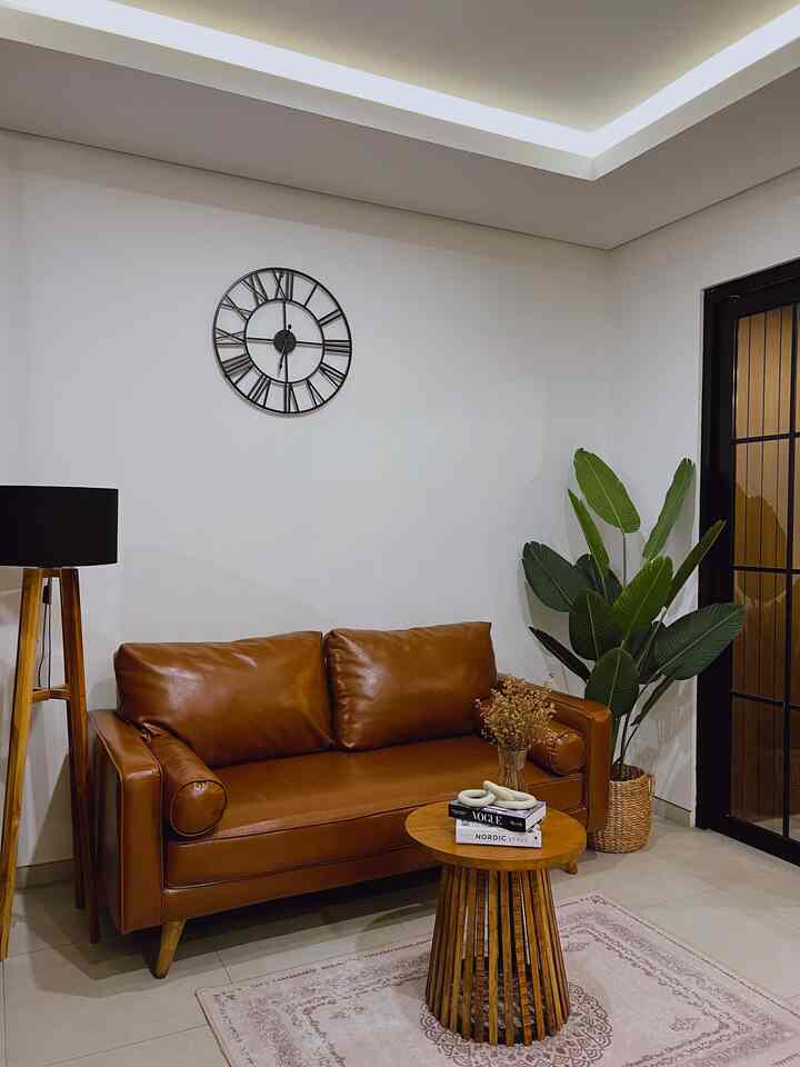 Heloo sahabat Ohouse!

Ketemu lagi sama living room kami,,
Pindah layout buat ganti suasana,,
Ternyara geser-geser furniture bisa bikin nuansa jadi beda yah,,
Semoga bisa menginspirasi yah sahabat Ohouse :)

#ruangtamu 
#ruangkeluarga
#rumahmodern
#industrial
#rumahsederhana
#bandung
#rumahku 