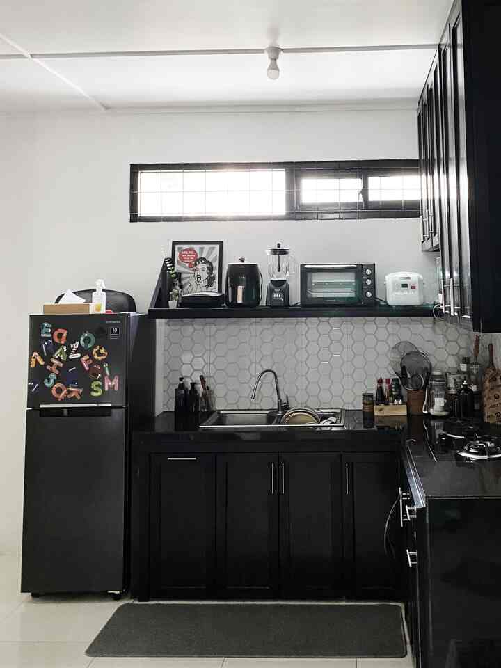 Palet warna di rumahKanawa : ⚫️⚪️🟤 & sedikit 🌈 karena bociiiil 👶🏻

#BringColorsToMyHom #HomeColorPalette #HomeColorDesign
