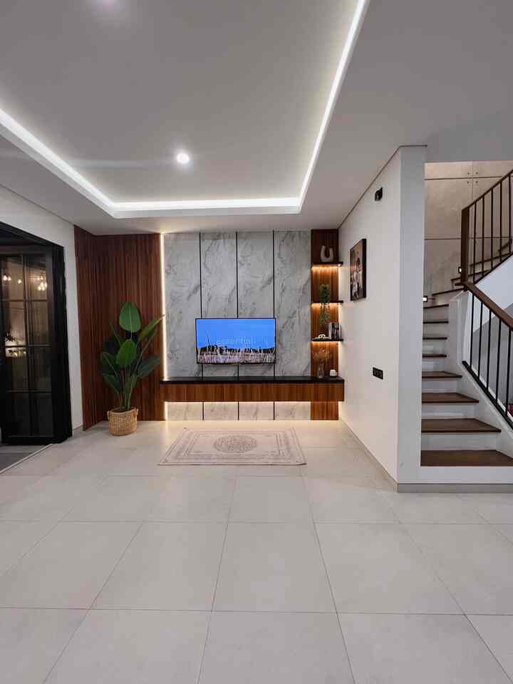 Haloo Sahabat Ohouse!

Selamat datang di #rumah_veyla versi nightvibe kalau lampu nyala semua,,
Karena lampu itu paling penting buat bikin suasana rumah semakin nyaman,,
Di #rumah_veyla kita di dominasi lampu warm white supaya berasa lebih homey dan syahdu kalau malem,,
Di bagian taman juga kami pakai lampu gantung ala cafe supaya serasa di cafe ala2 industrial kalau malem,,
Semoga bisa menginspirasi yah sahabat Ohouse!
;)

#NightVibe
#LightingIdeas
#LightingInspiration
#HomeLighting
#home
#homecafe
#interiorrumah 
#Bandung
#modernindustrial