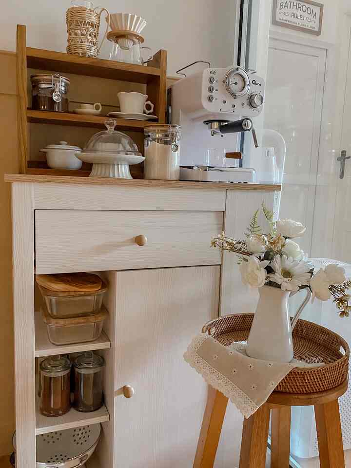 spot ngopi ☕️

#coffeecorner #spotngopi #pernakpernikrumah #perintilanrumah #rumahmungil #kitchenorganize #coffeetime 