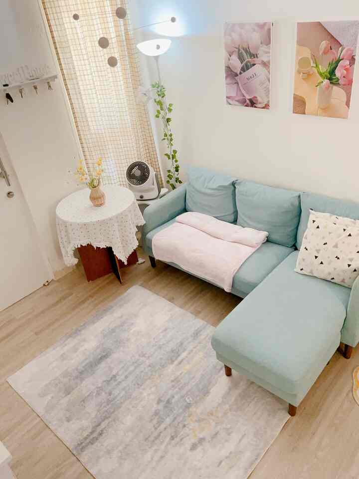 ruang tamu yang ukuran 3x3 masih sama untuk light masih menggunakan standing lamp 
#nitevibe
#lightingideas
#lightinginspiration
#livingroom
#minimalis 