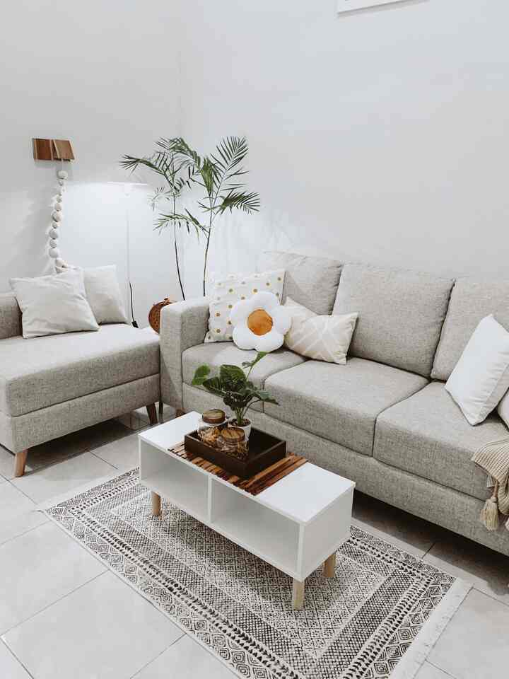 selamat malam semuanya🥰🤍

#livingroom #75sqm #rumakamii #idedekorasi #koreanstyle #homedecor