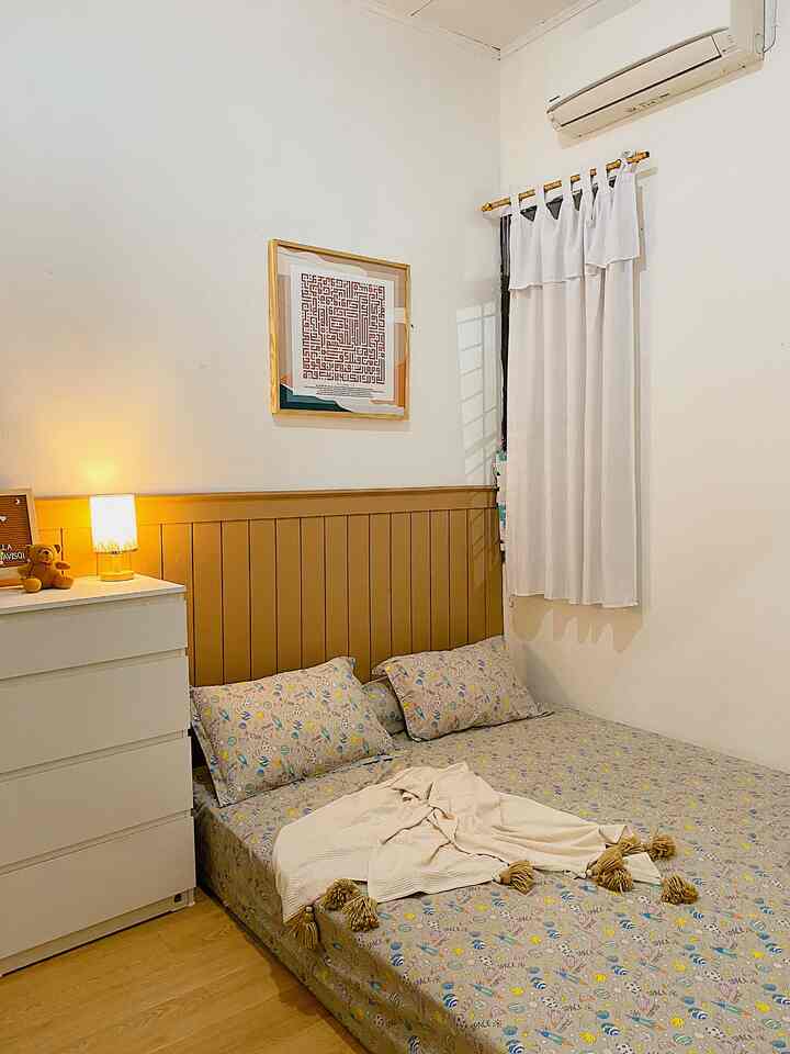 Kamar tidur ukuran 2,5mtr x 3mtr
#kamartidur
#kamartidurminimalis
#idedekorasikamartidur
#unilandsleep
#pirahome
#ohouseidn#nightmode#homesweethome