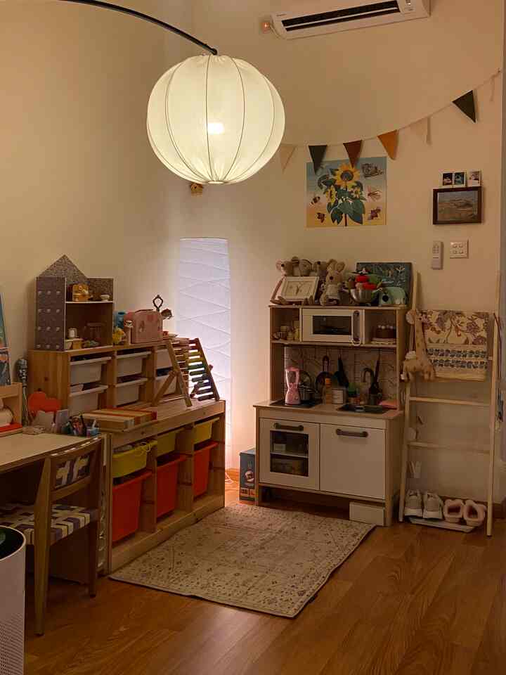 彼女の小さな隅 🧸🫖🍰🐝🌻

#子供たちとの生活
#キッズプレイエリア
#キッズルームの装飾
#キッズスペース
＃インテリア・デザイン