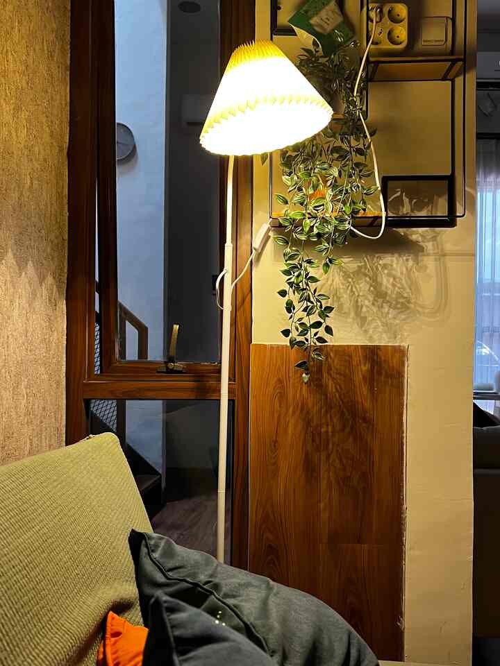 Selamat akhir pekan panjang sahabat online #roomdecor #bedroommakeover #lamp #cozy #nightvibes