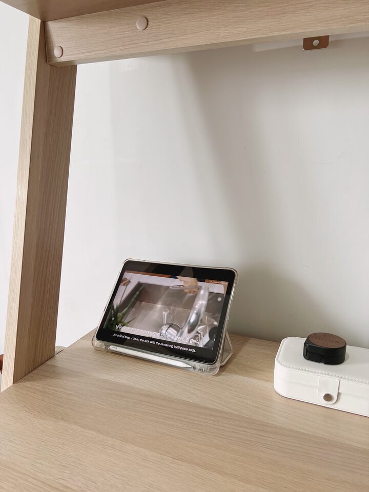 short form carousel card thumbnail