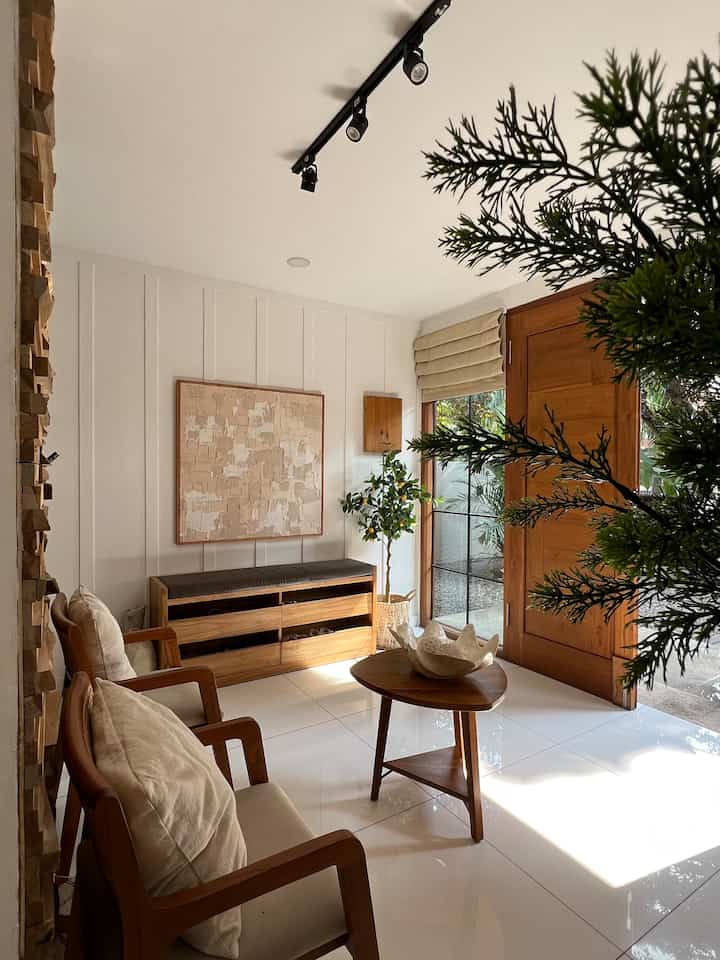 Area foyer di rumah ku :)

#foyer #homesweethome #minifoyer #homedesign