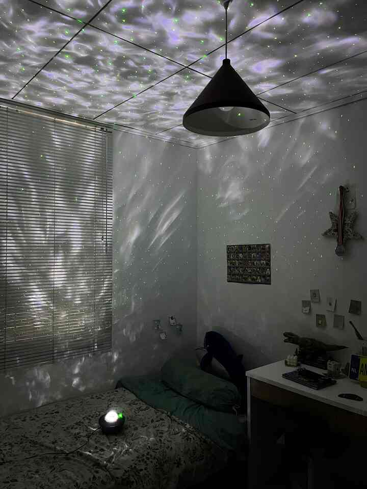 Night Vibe di kamar bawah. Dengan 3 pencahayaan yang berbeda”.. Suasana malam itu sangat penting, karena inilah waktu kita bisa istirahat. Jadi menciptakan ruangan dengan beberapa lampu warm. Bisa membuat badan lebih santay dan tenang.

#homedecor #nightvibes #lampuantik #dekorasirumah #dekorasikamartidur #bumiphilar 