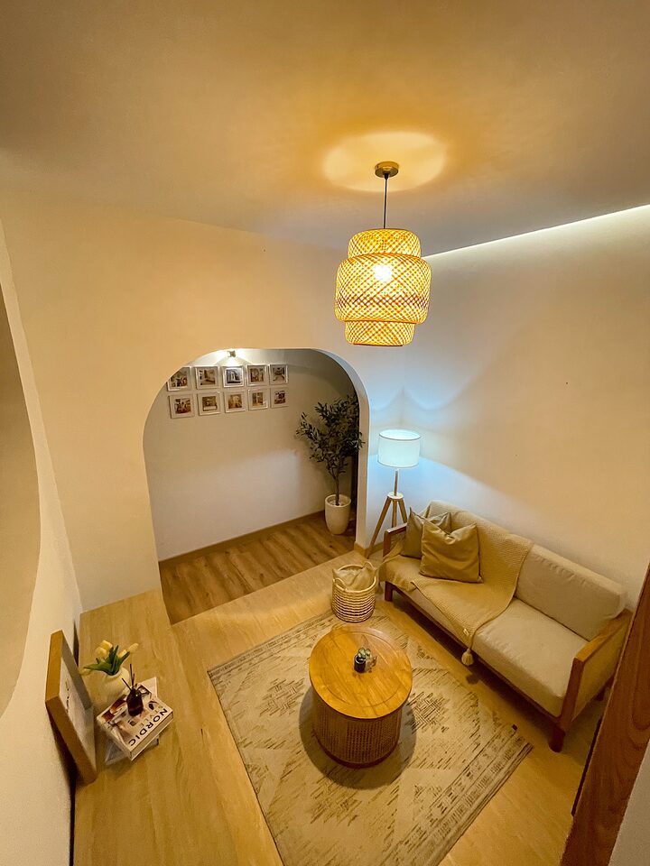 short form carousel card thumbnail