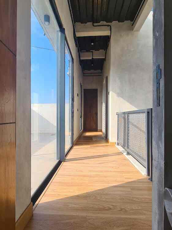 Lorong @ lantai 3

#lorong #SPC #bondexexpose #industrial #kusenalumunium