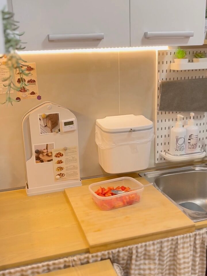 short form carousel card thumbnail