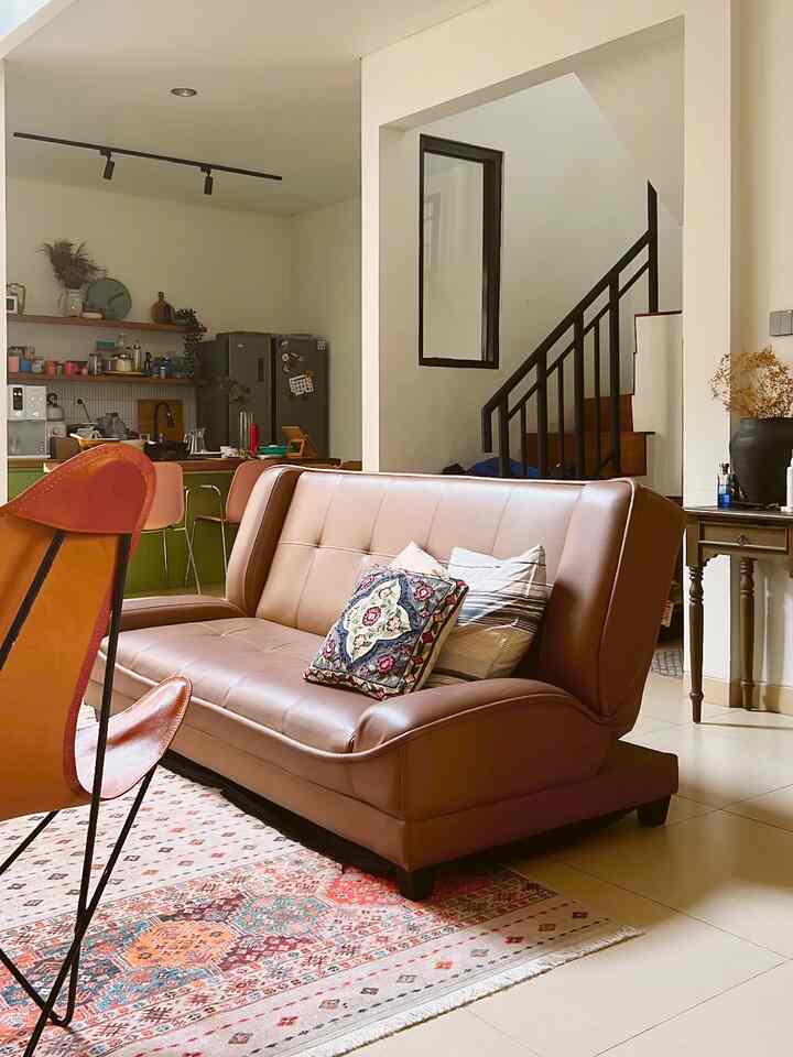 Ruang tamu kami✨


#livingtoomstyling #livingroomdecor #livingroommakeover