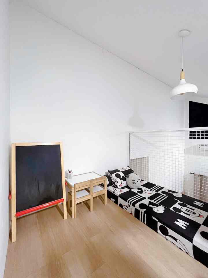 Ruang Mode Malam

#dekorisakamar #homedecor #kamaranak #mezzanine #japandi #scandinavian #ruanganmungil #inspirasikamar