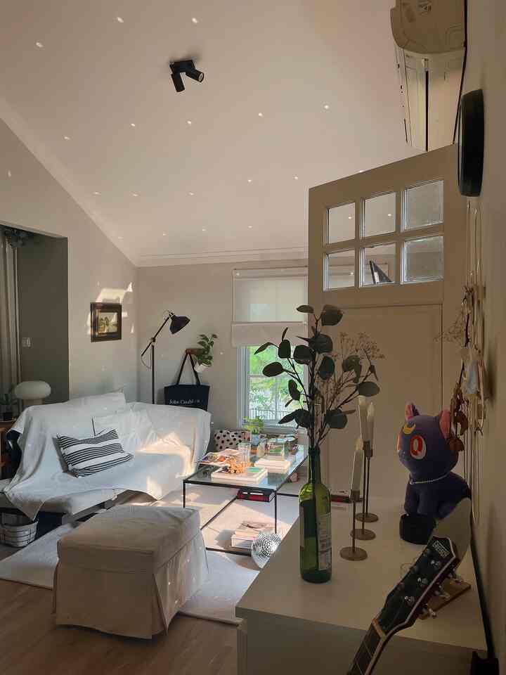 Golden Hour #dekorrumahmungil #35m2 #tangerang #scandinavian 