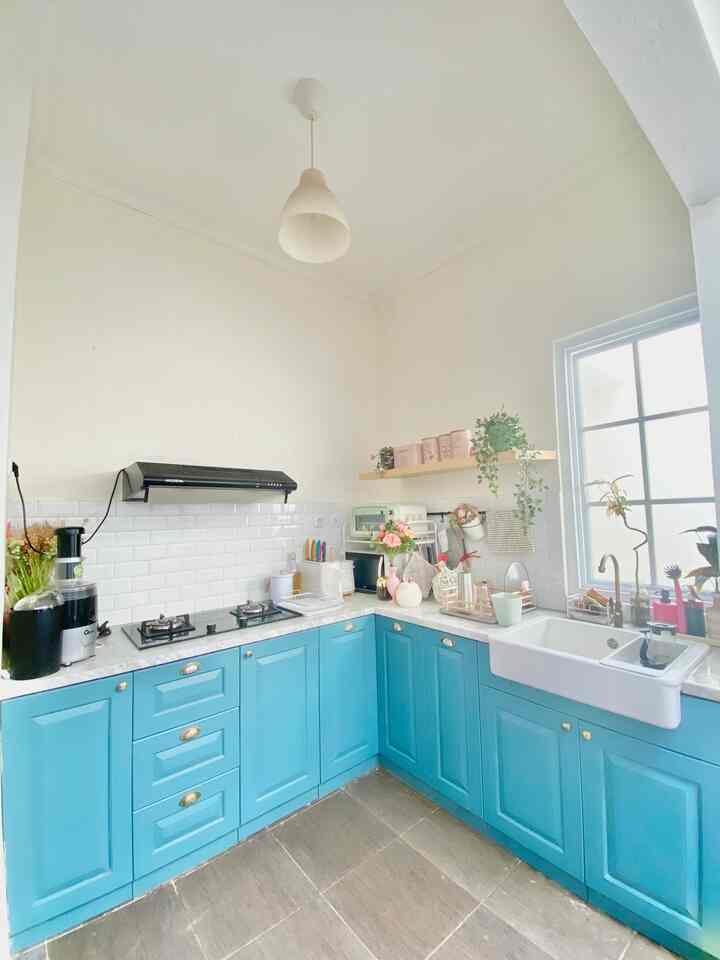 happy monday everyone,
this is the appearance of my kitchen which is separate from the dining table hehehe the area is only 3.5 x 2.5 meters ☺️



#kitchen #mykitchen