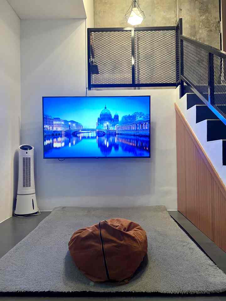 Bagaimana hari minggumu semuanya? ✨

#bruwnhouse #industrial #industrialhouse #rumahcluster #clusterhouse #tinyhouse